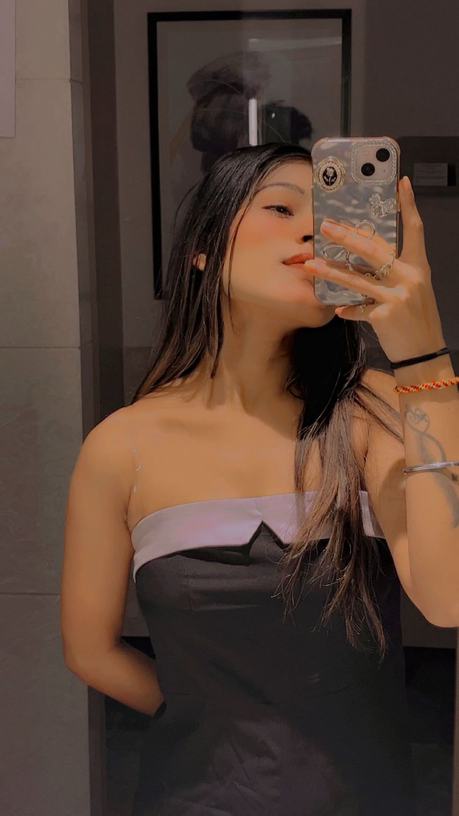 Suhana - Housewife Escort • 26 yrs • Thane West
